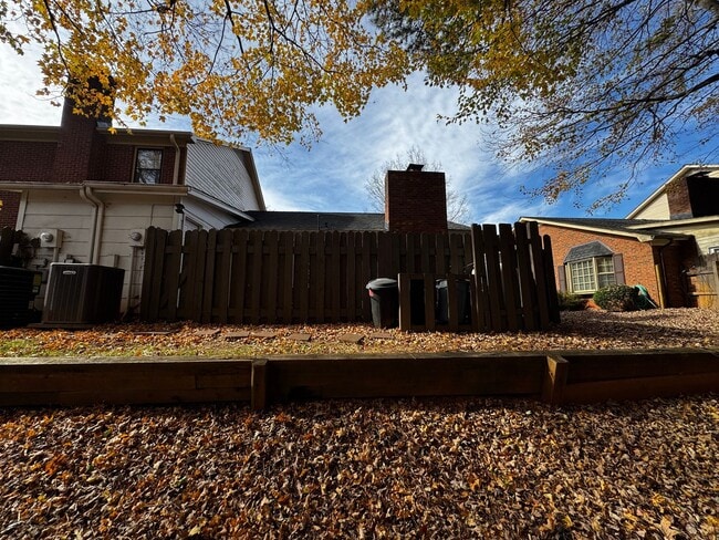 Building Photo - 135 Chrisfield Cir