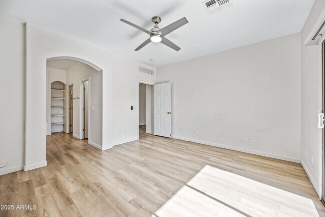 Building Photo - 1704 S 79th Glen