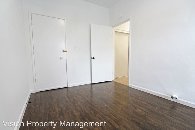 Building Photo - 3301 Telegraph Ave