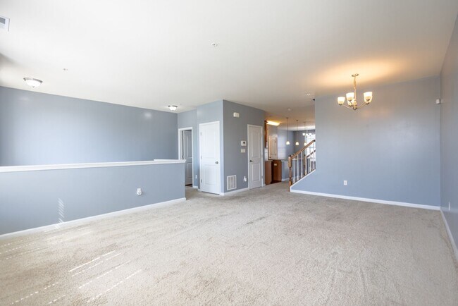 Building Photo - Lovely 3 BR/2.5 BA Townhome in Lanham!