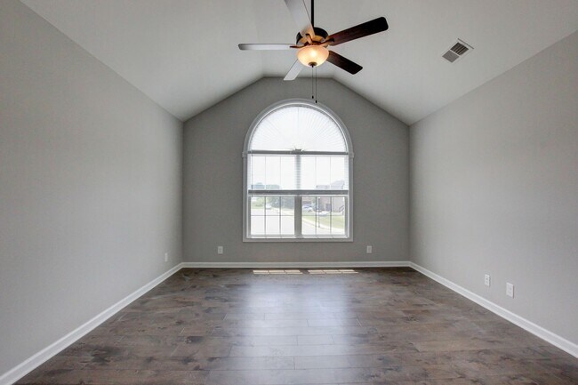 Building Photo - 1092 Barnhill Rd