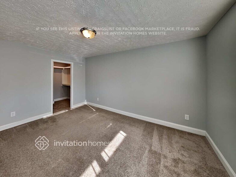 Building Photo - 837 Cedar Ln