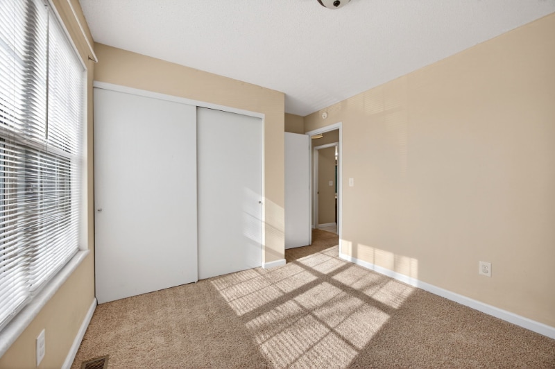 Building Photo - 511 Chapparal Dr