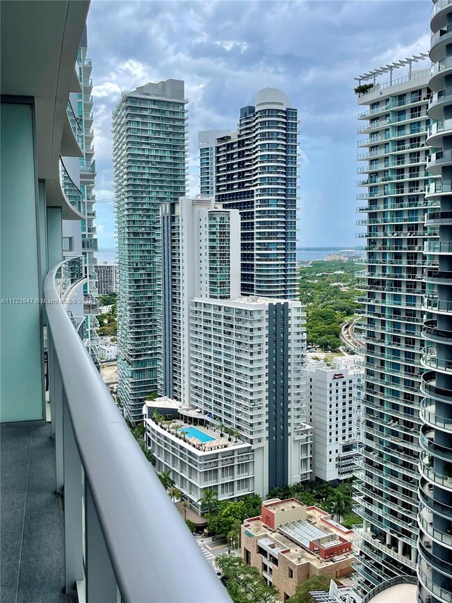 Building Photo - 1010 Brickell Ave