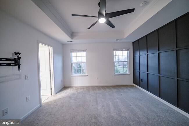 Building Photo - 9816 Cedarmass Cir