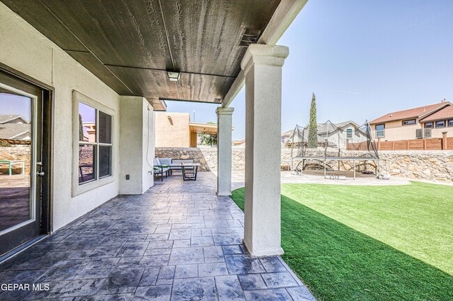 Building Photo - 10904 Duster Dr