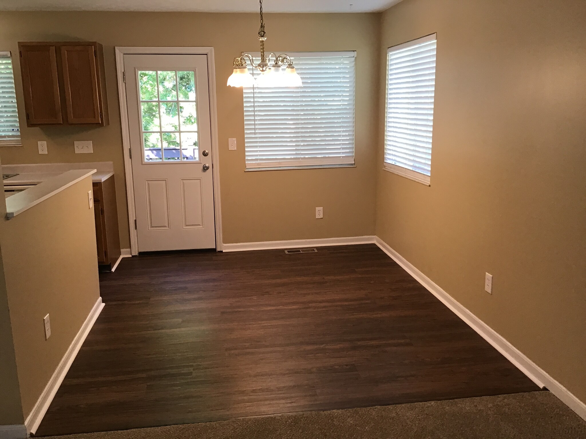 Building Photo - 813 Allenwood Ct