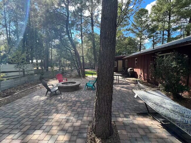 Building Photo - 2957 Autumn Dr