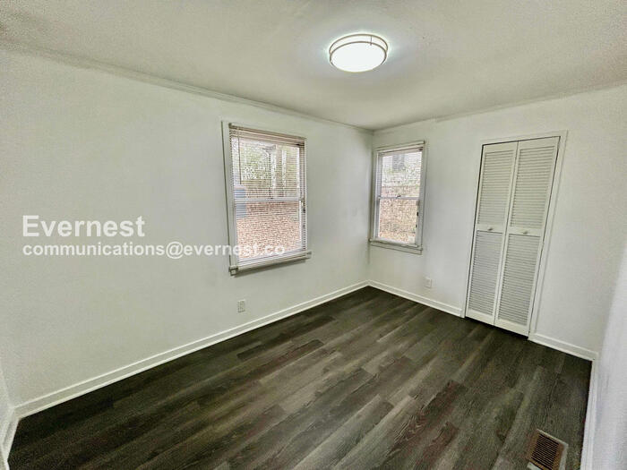 Building Photo - 1738 Duke Rd