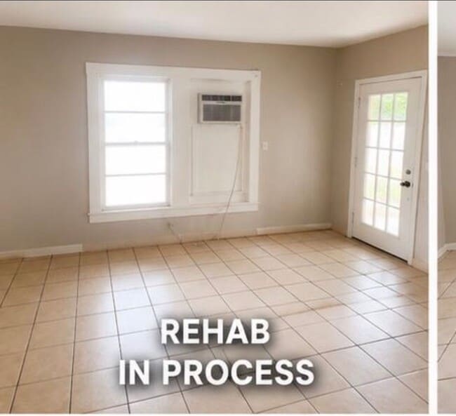Building Photo - Completely Renovated 3 Bedroom / 2 Bathroom Home – Section 8 Vouchers welcome
