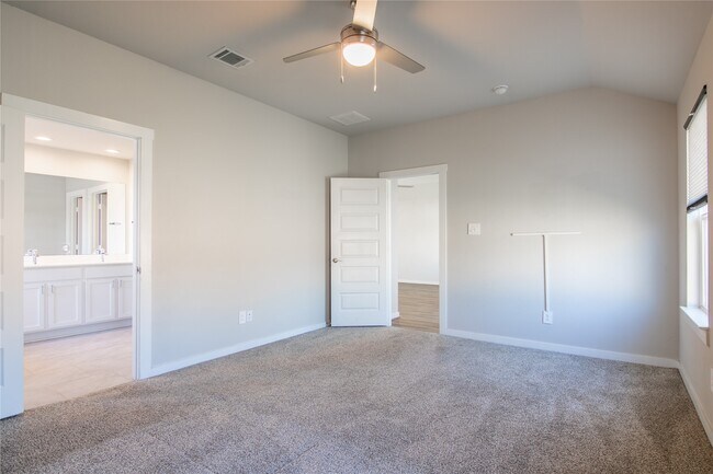 Building Photo - 7226 Telford Holw Trl