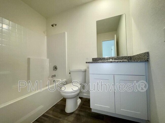 Building Photo - 2406 Village Dr