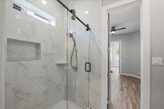 Building Photo - 17807 Glenwolf Dr