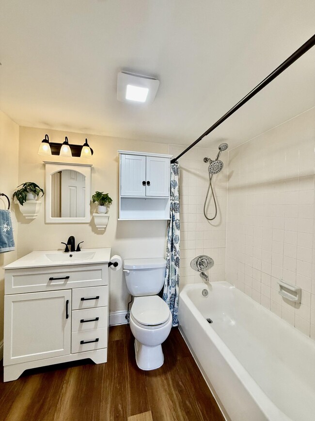 Building Photo - 342 Southwind Dr