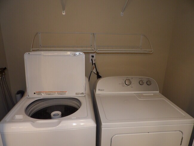 Washer/dryer Included! - 98 Lincoln Park Rd