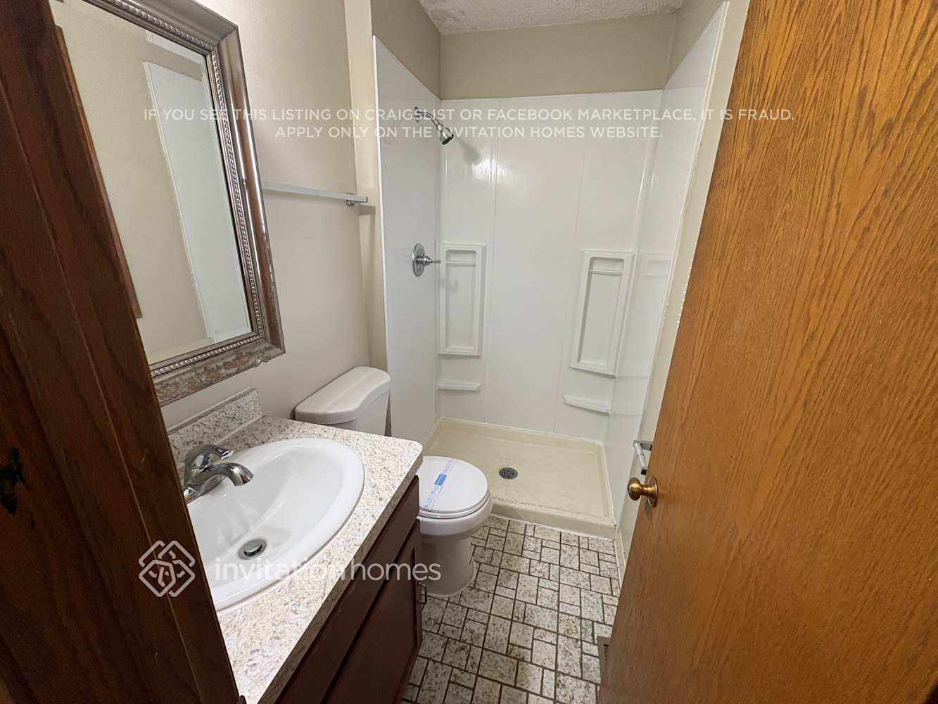 Building Photo - 7897 Kingsview Ln N