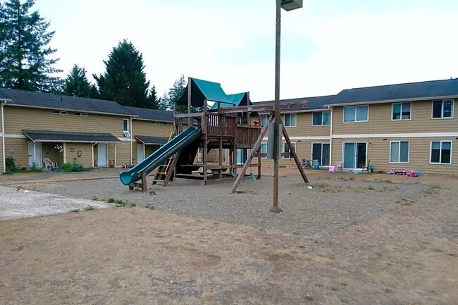 Building Photo - 1015 Oakhurst Dr