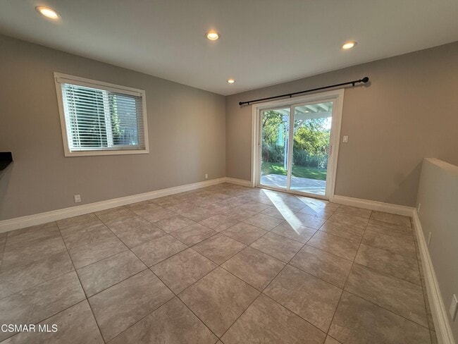 Building Photo - 748 Masterson Dr