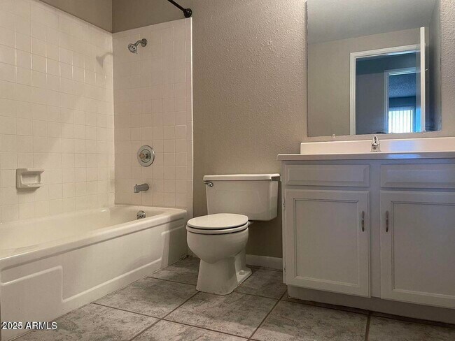 Building Photo - 1414 W Colt Rd