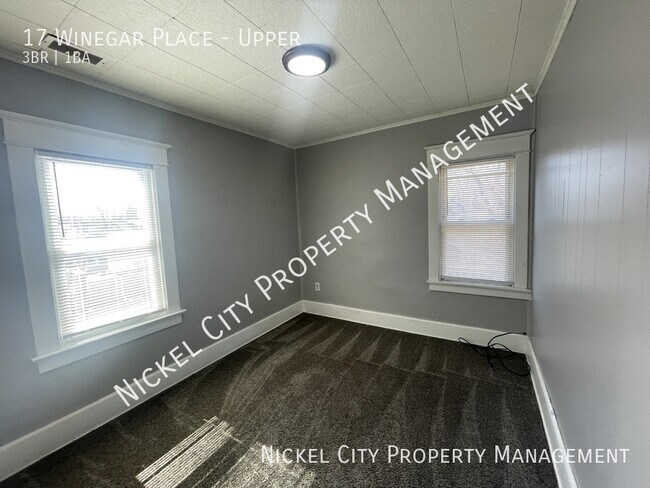 Building Photo - 17 Winegar Pl