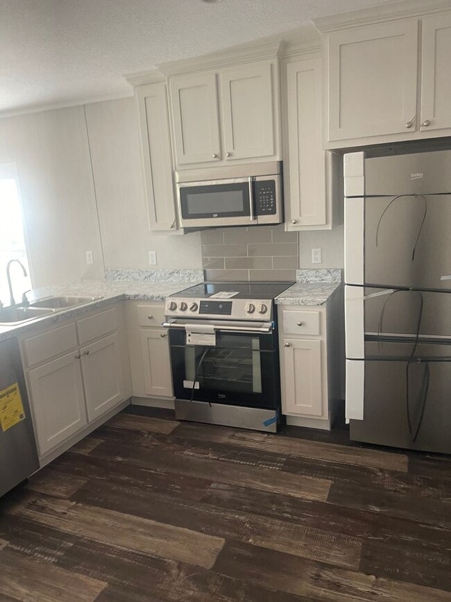 Building Photo - 291 Brookside Dr