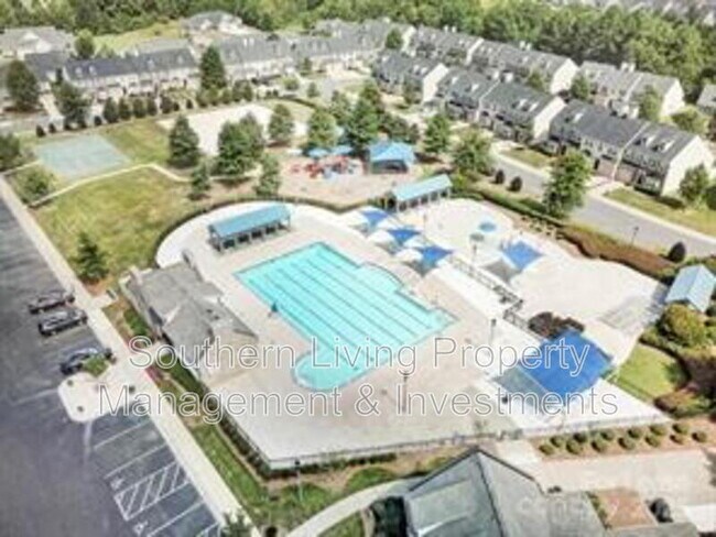 Building Photo - 9516 Birkwood Ct