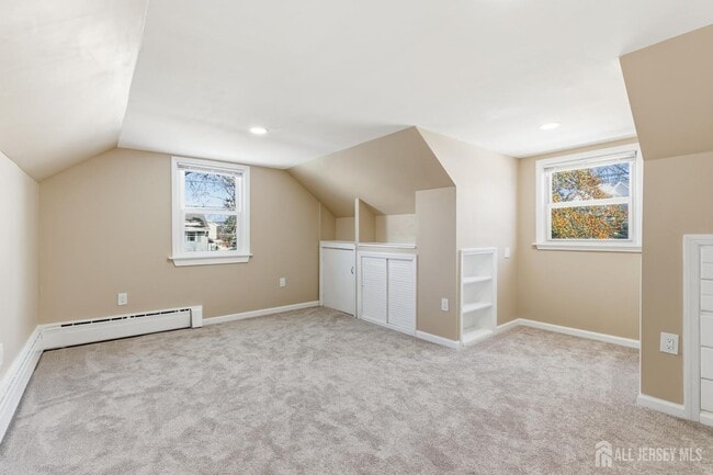 Building Photo - 219 Plainfield Rd