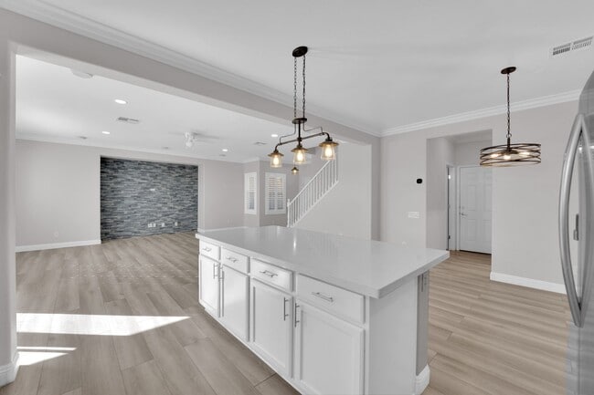 Building Photo - Upgraded 3 Bedrooms, 2.5 Bathrooms home in...