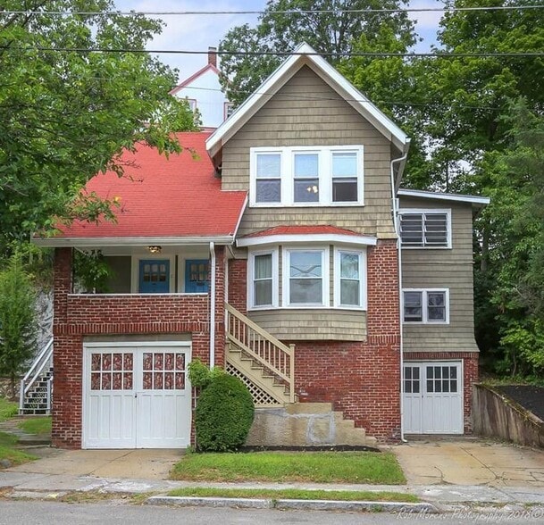 Building Photo - 2 Wolcott Park