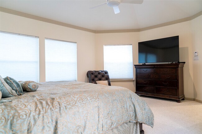 Building Photo - 15315 T C Jester Blvd