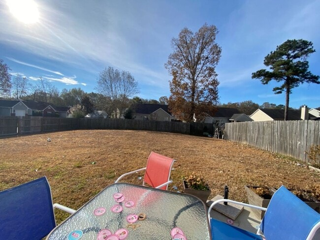 Building Photo - Home Available in Liberty Hall Plantation!