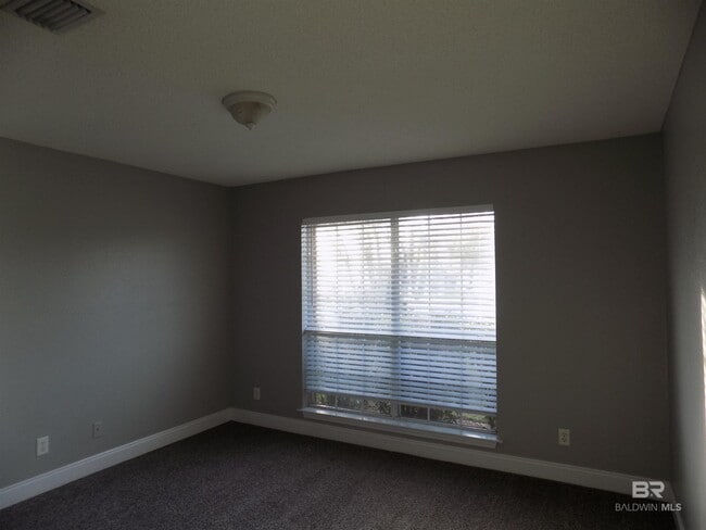 Building Photo - 106 Normandy St