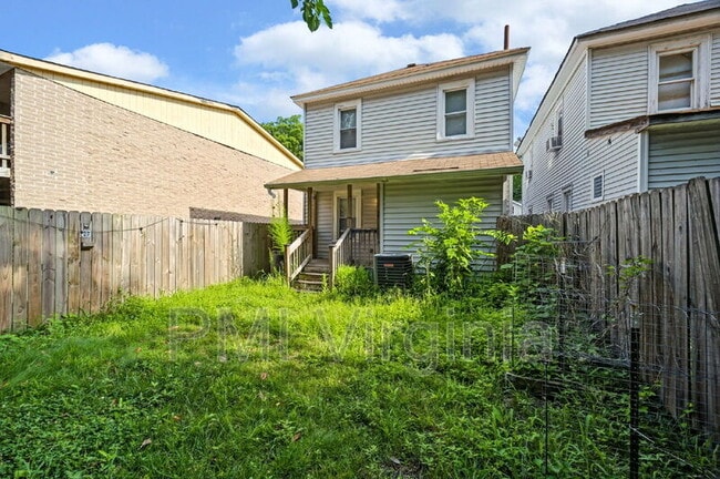 Building Photo - 1035 W 36th St