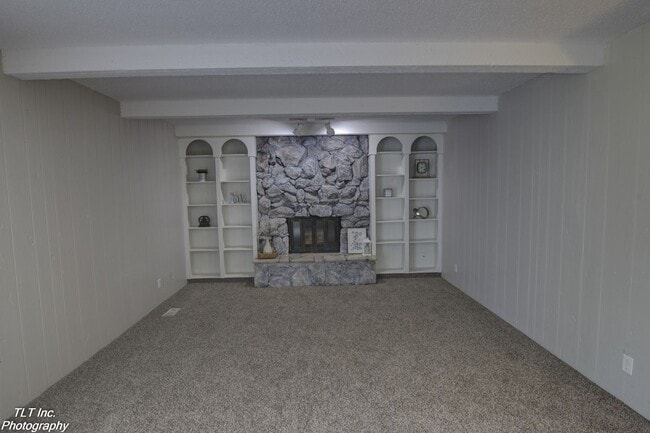 Building Photo - WELCOME HOME!