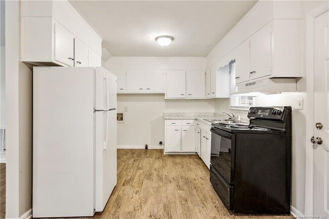 Building Photo - 816 Pilot Ave