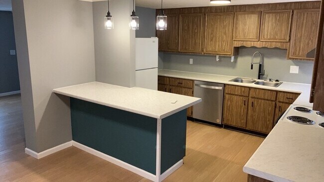 Building Photo - 4783 Loxley Dr