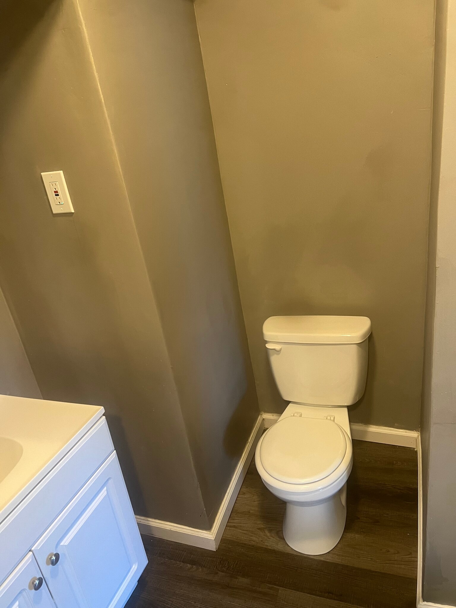 Building Photo - 15 Chisholm Ave