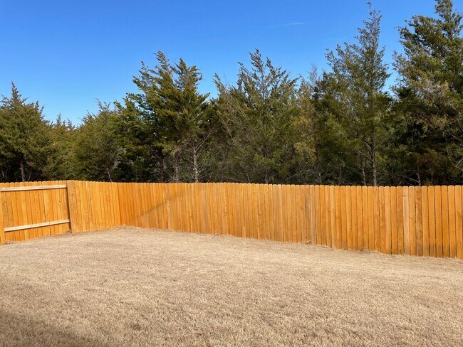 Building Photo - House For Lease in Princeton