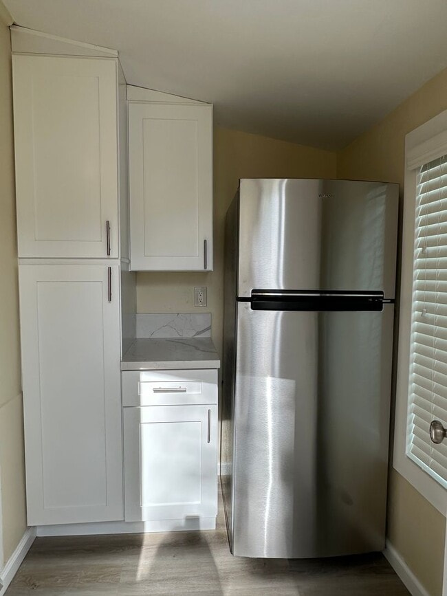 Building Photo - 317 Richfield Ave