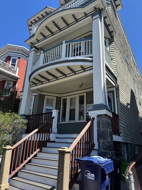 Building Photo - 14 Dawes St