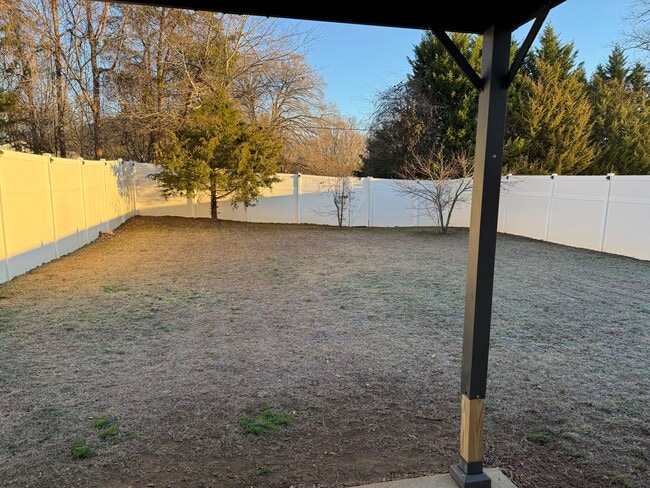 Building Photo - 291 Ranlo Ave