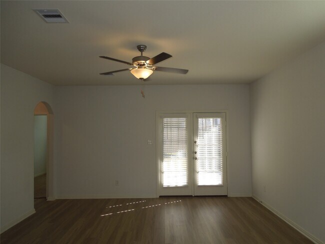 Building Photo - 10463 Red Cardinal Dr