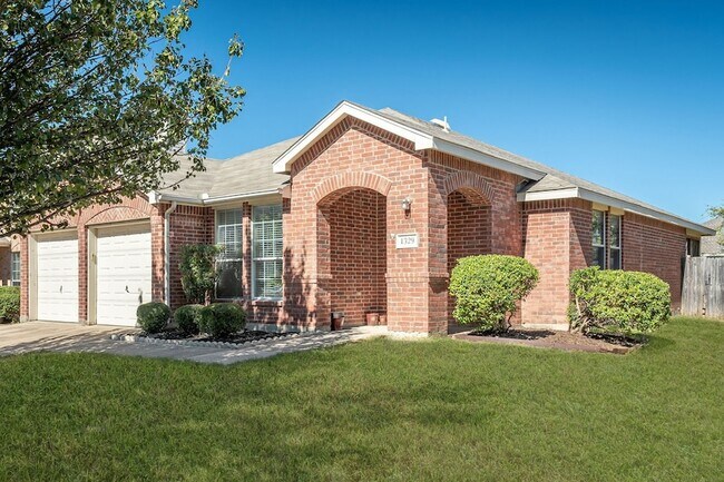 Primary Photo - 1329 Missouri St