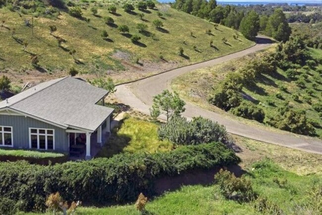 Building Photo - Guest House