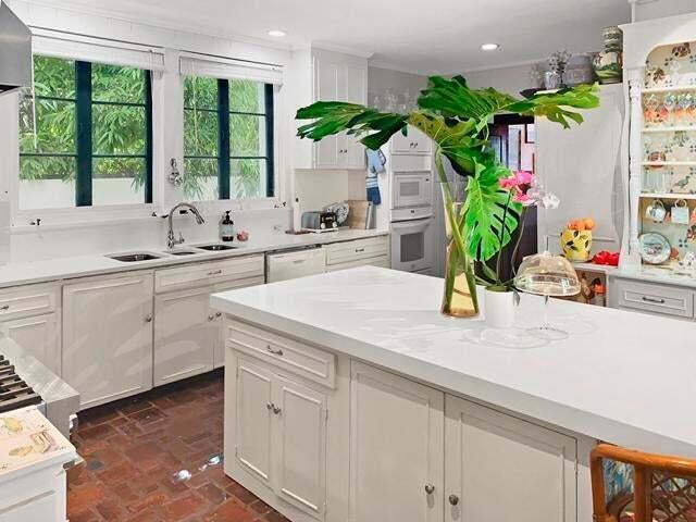 Building Photo - 80 Middle Rd