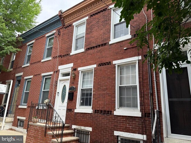 Building Photo - 753 S Cleveland St