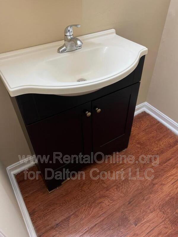 Building Photo - 1972 Cambridge Dr