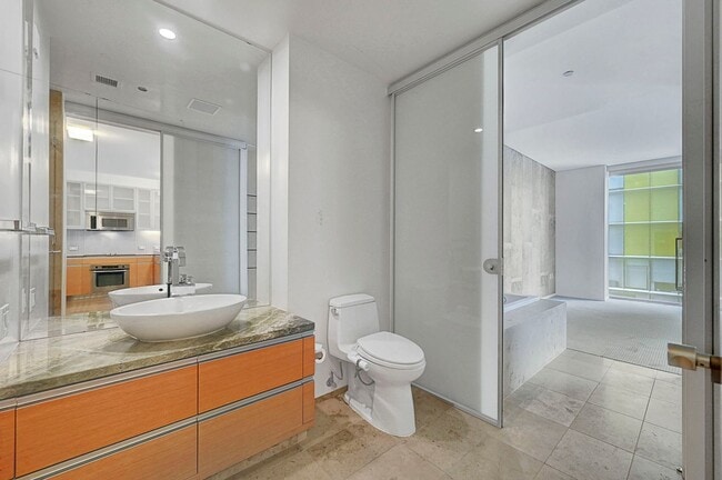 Building Photo - Veer Towers 2310E- City/Strip Views from this Stunning 1Bd/1Ba Residence