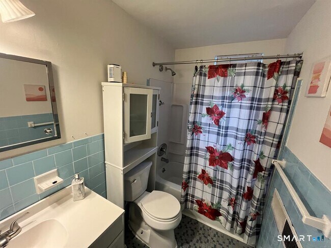 Building Photo - 53 Wolcott Hill Rd