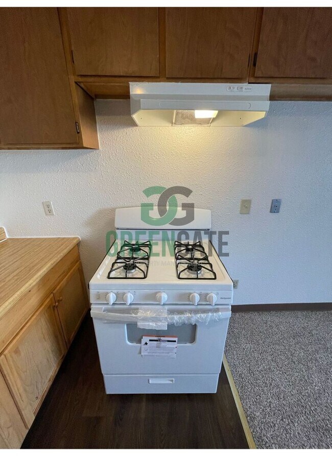 Building Photo - 3204 Atchison St